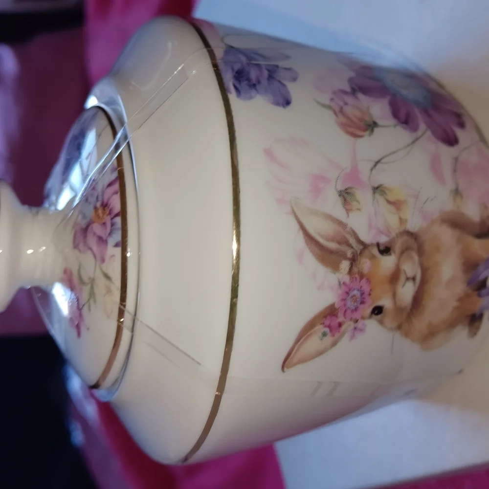 New floral jar with lid Jar - Picture 4 of 8